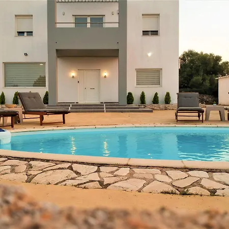 Villa Grey Haven Luxury